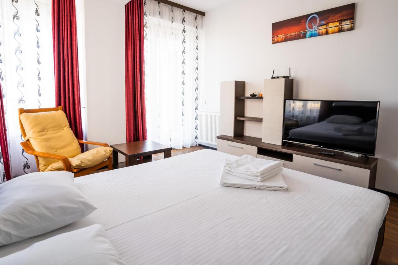 Summerland Relax Apartments Mamaia Exterior photo