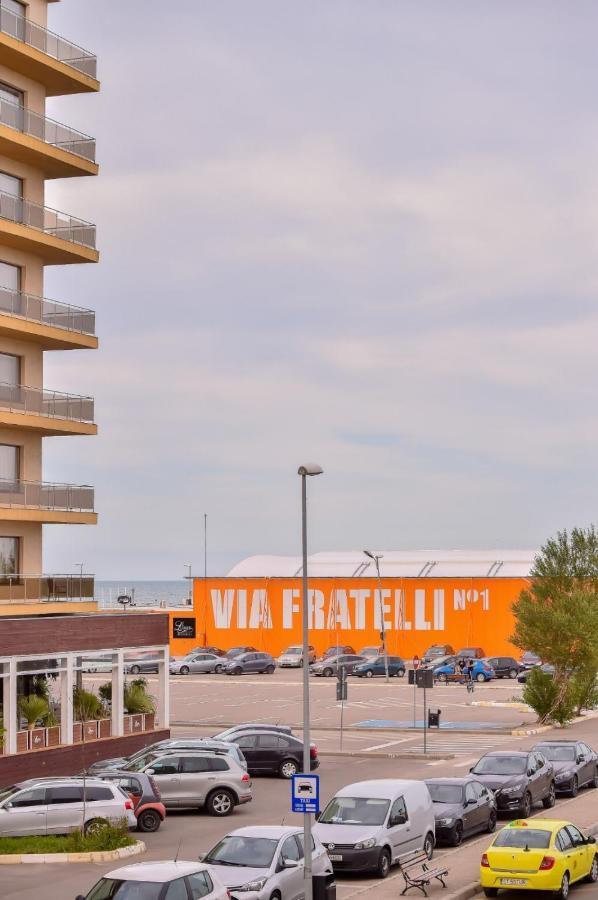 Summerland Relax Apartments Mamaia Exterior photo