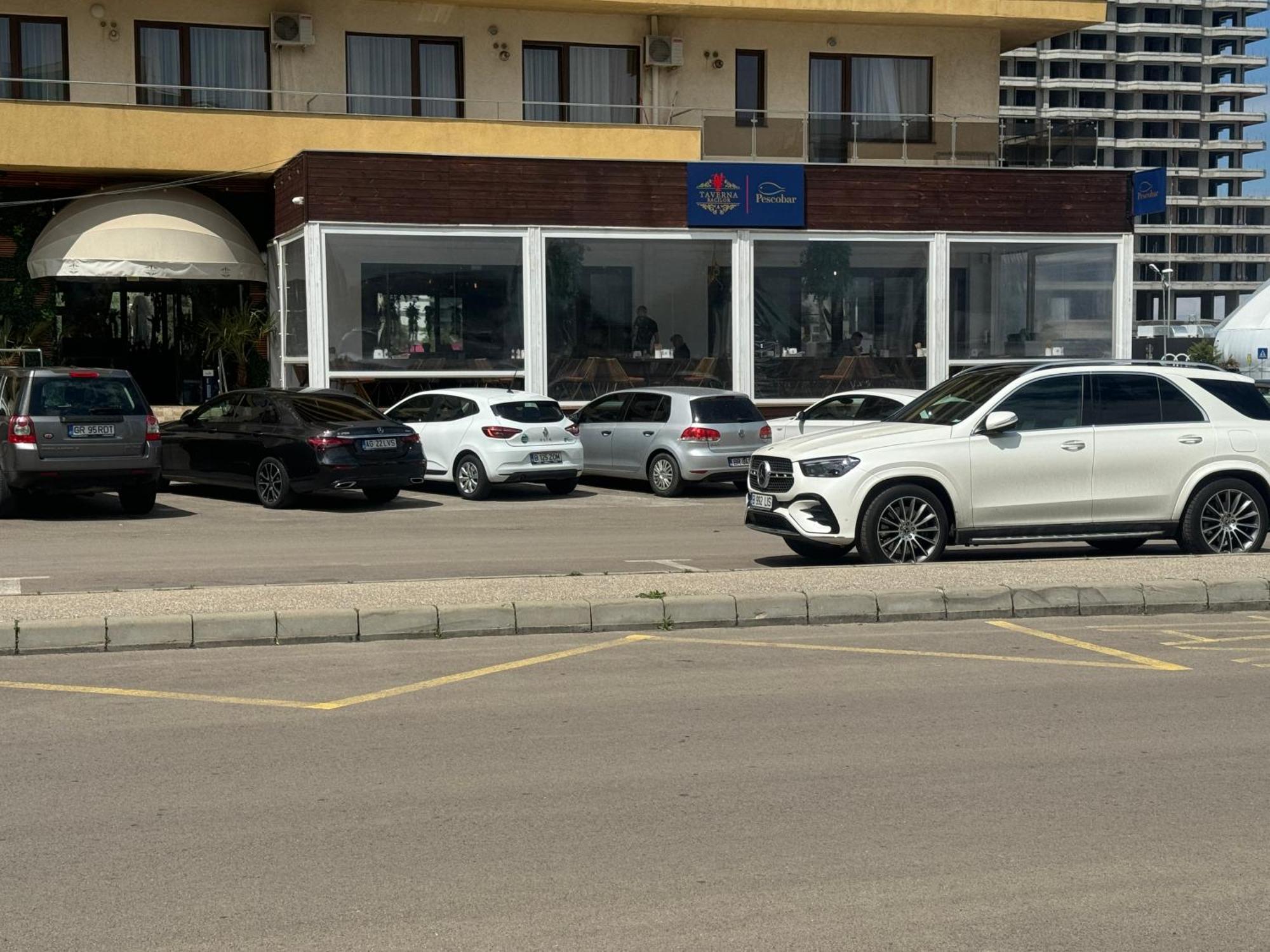 Summerland Relax Apartments Mamaia Exterior photo