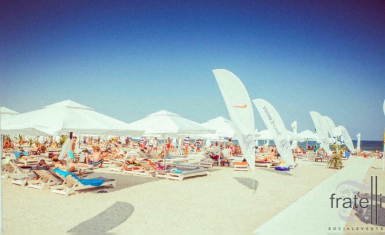 Summerland Relax Apartments Mamaia Exterior photo