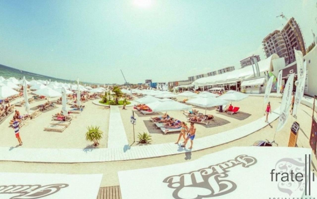 Summerland Relax Apartments Mamaia Exterior photo