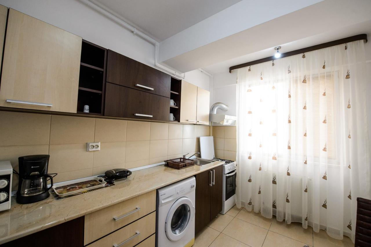 Summerland Relax Apartments Mamaia Exterior photo