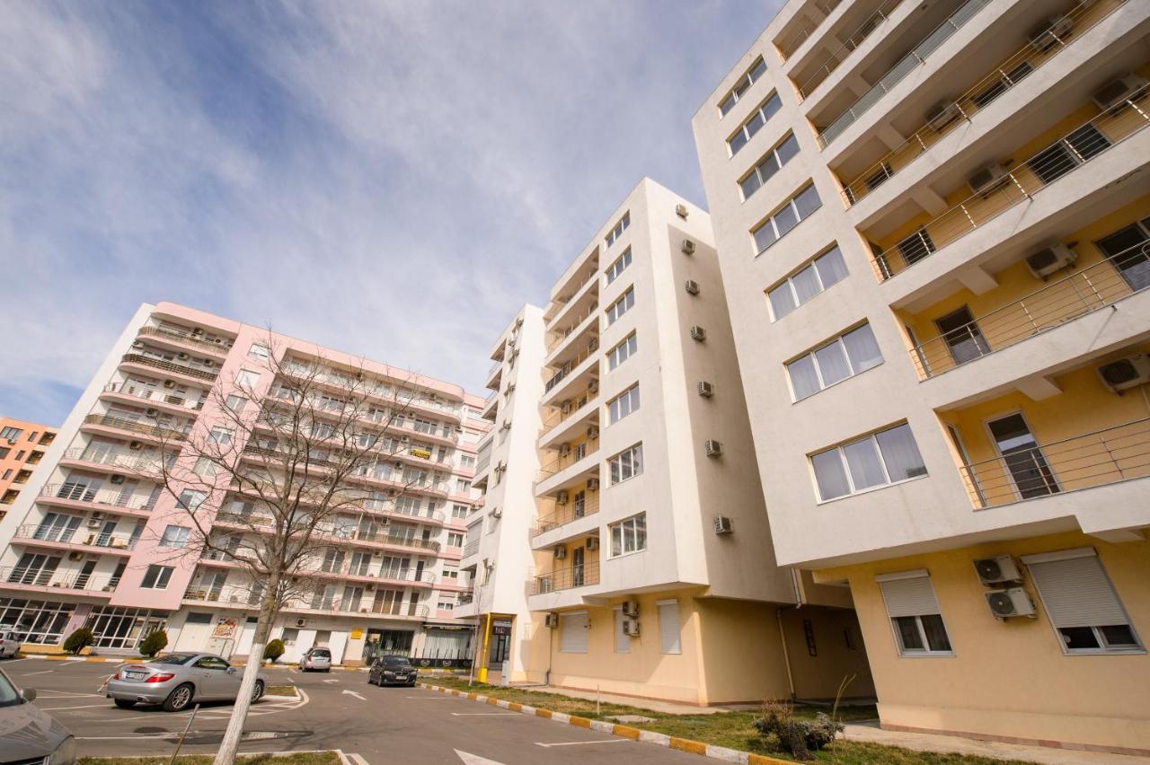 Summerland Relax Apartments Mamaia Exterior photo