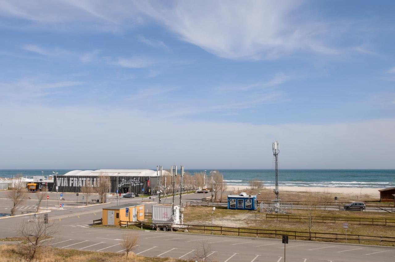 Summerland Relax Apartments Mamaia Exterior photo